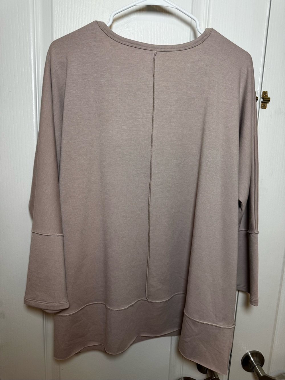 Spanx Perfect Length Top Dolman Sweatshirt Oat Beige XL New - Picture 7 of 7
